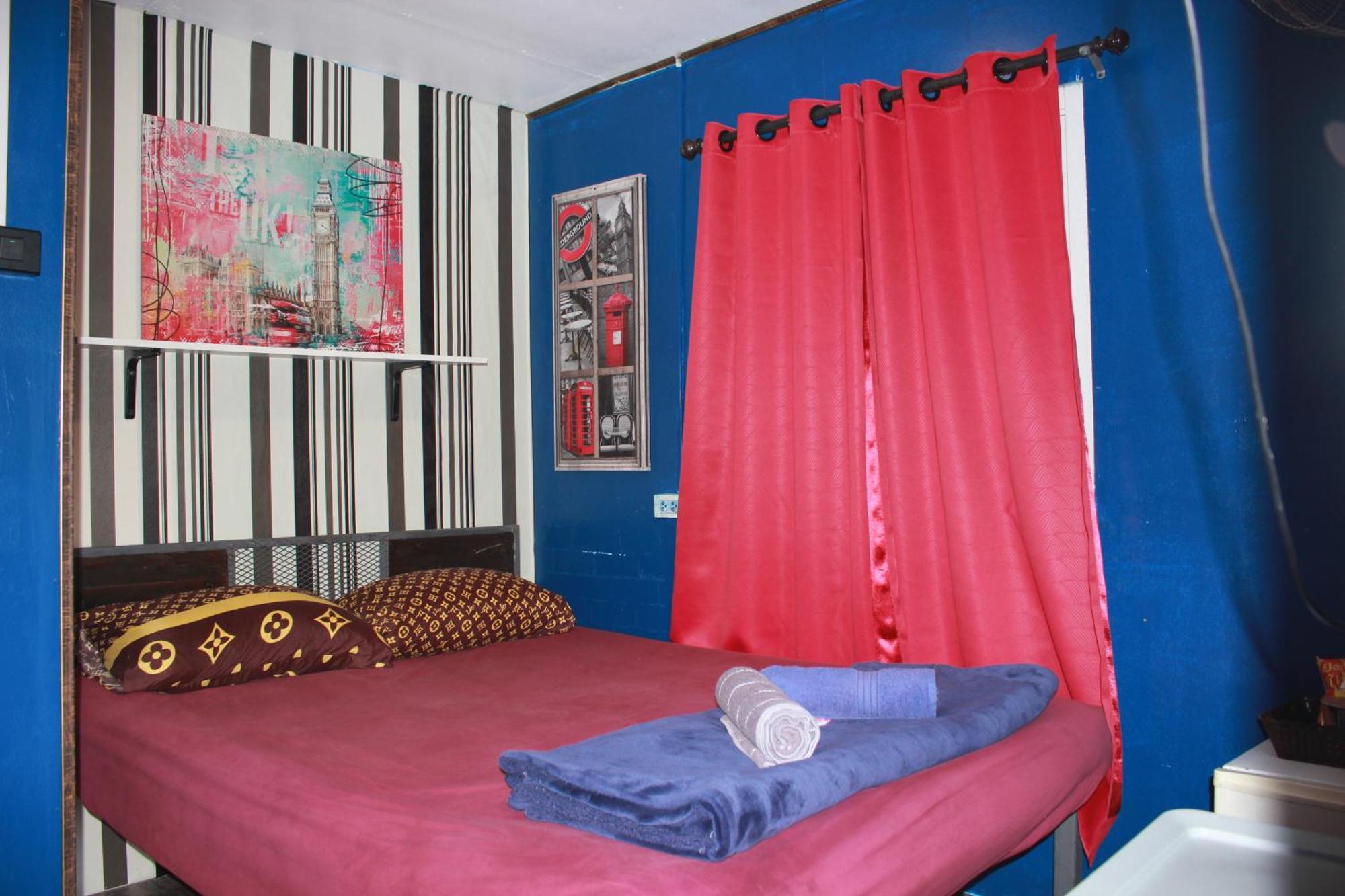 Do Dee Cafe Bangkok Hostel Esterno foto