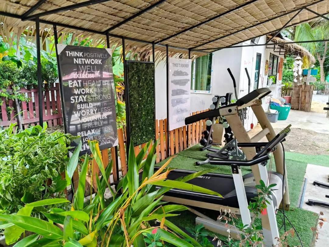 Do Dee Cafe Bangkok Hostel Esterno foto