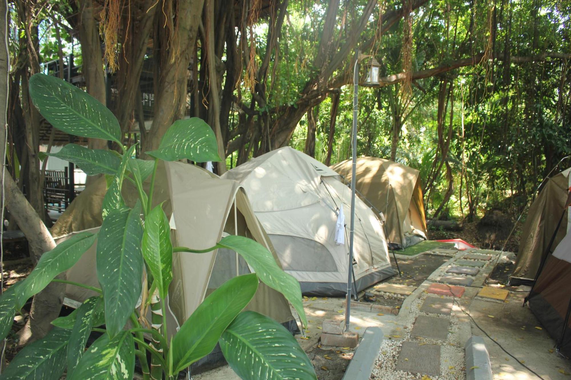 Do Dee Cafe Bangkok Hostel Esterno foto